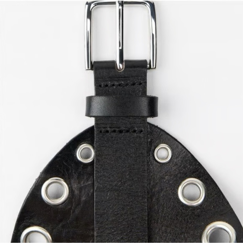 ZARA SIZE 30 Black Leather Studded Belt w/ Silver Grommets - Picture 3 of 4